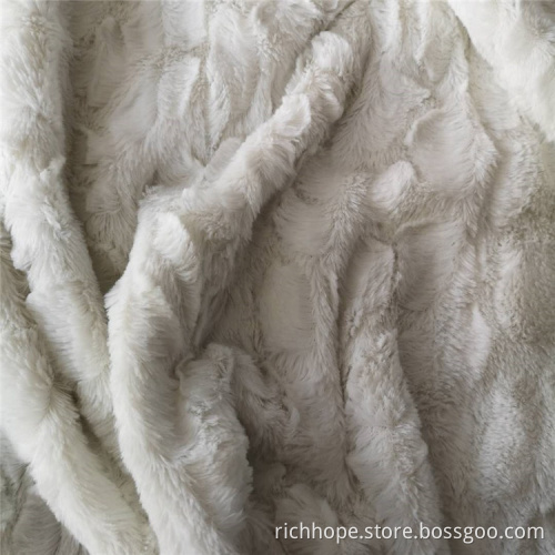 White Embossed Pv Plush Fleece Fabric Polyester